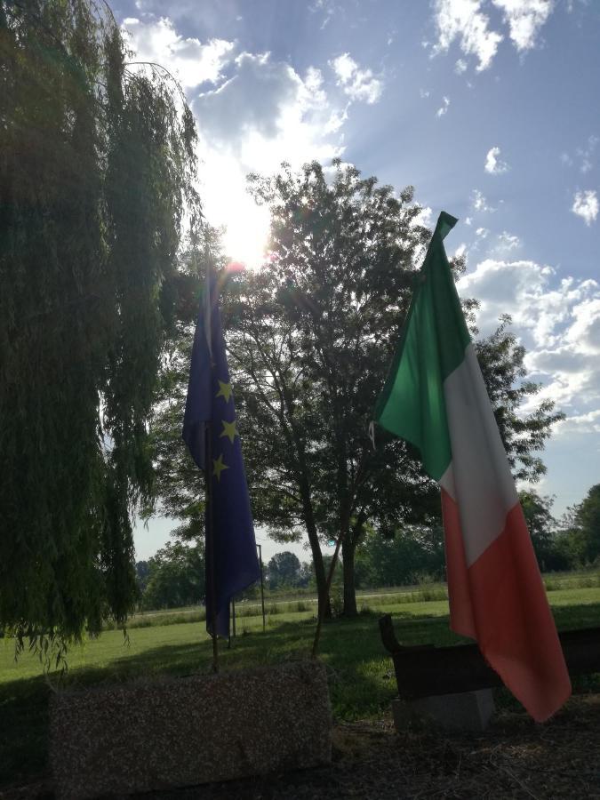 Agriturismo Boschi Reggiolo Buitenkant foto